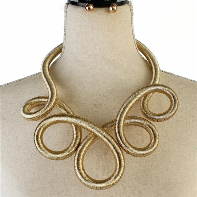 Gold Swirl Necklace Set