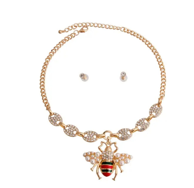 Gold Chain Bee Necklace