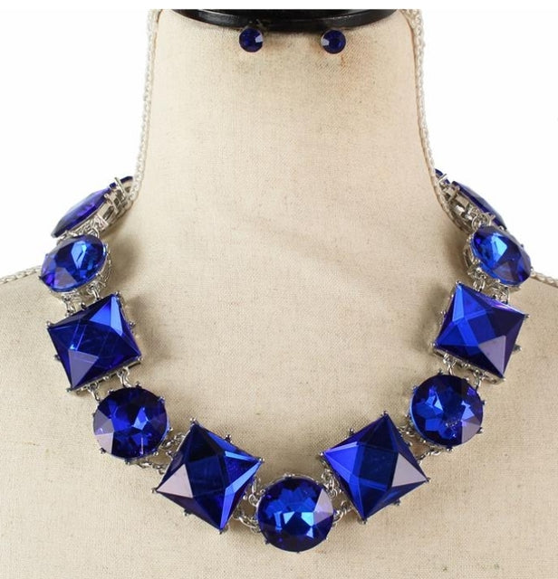 Chunky Blue Jewels Necklace Set